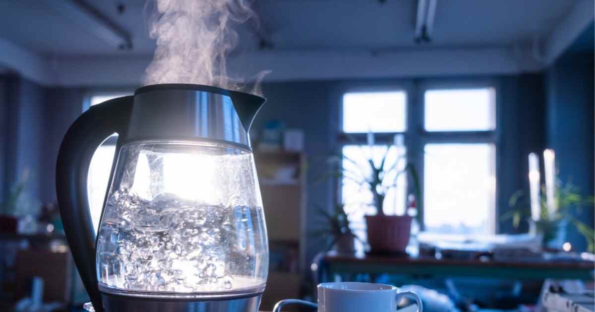 difference between evaporation and boiling