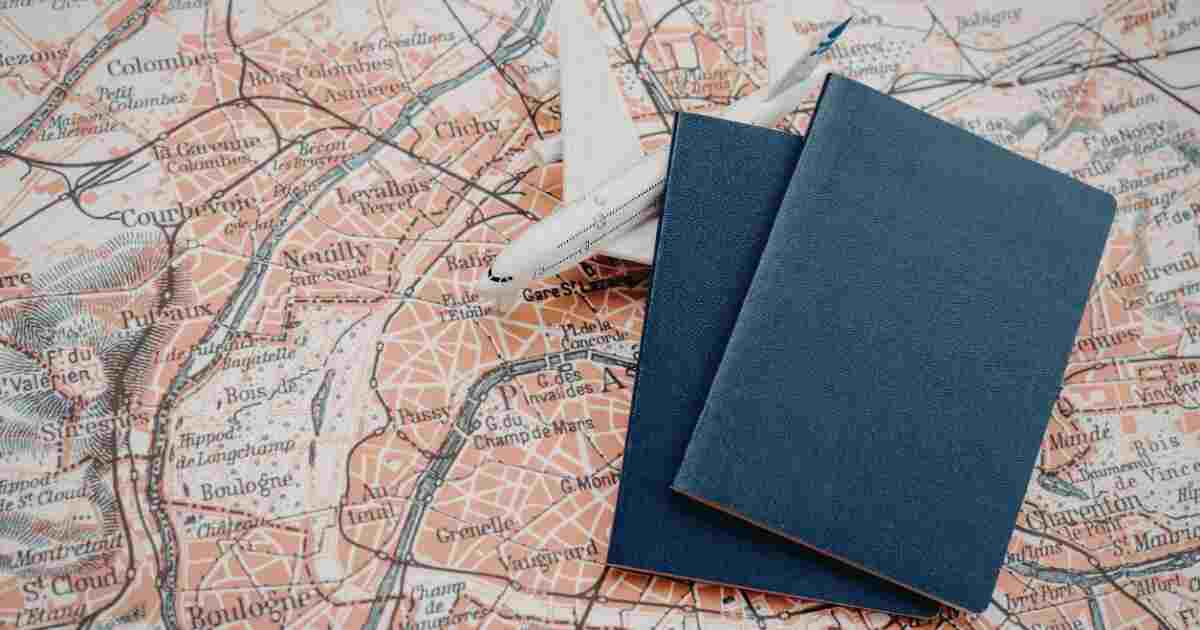 difference between immigration and emigration